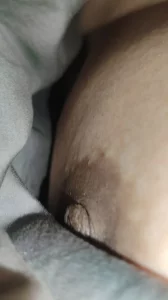 自拍达人验证老婆的奶子