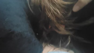 人妻车上口爆
